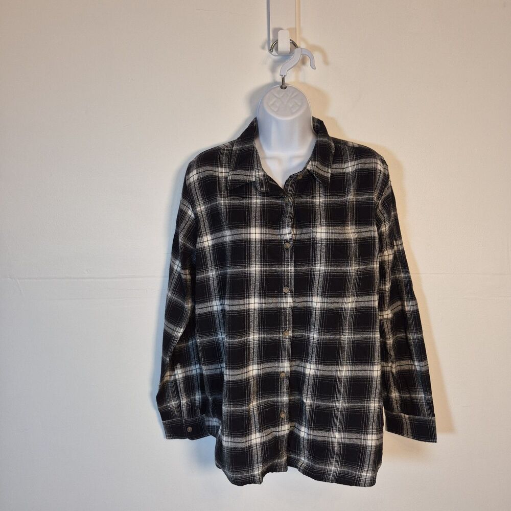 Dash Women's Plaid Flannel Shirt Size M Deep Black One Picket Button-Up